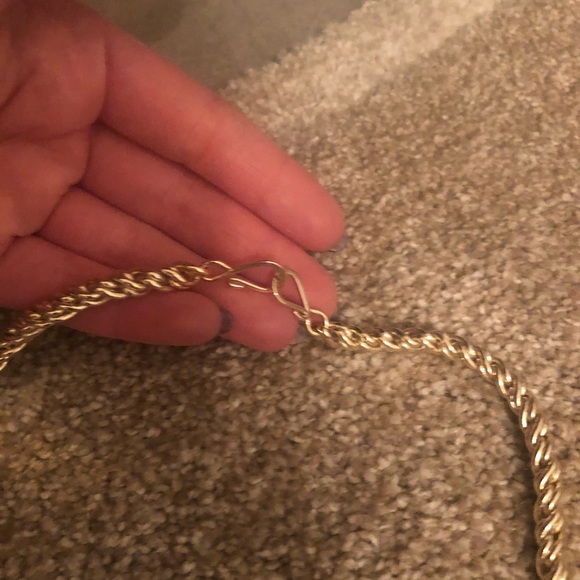 Kendra Scott thick gold evening drop necklace - Picture 2 of 4